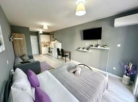 Cozy Studio Paphos, hotel in Paphos City