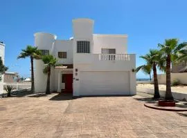 Casa del Sol by FMI Rentals
