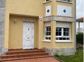 Casa del Faro de Ajo con vistas, hotel en Ajo