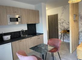 Superbe appartement neuf avec parking sur place, hotel di Corte
