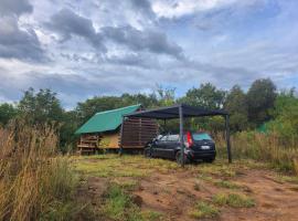 Porcupine River View Tent, glamping site in Skeerpoort