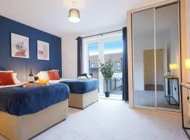 Luxury Campbell Park Apartments in Central MK with Balcony, Free Parking & Smart TV with Netflix by Yoko Property