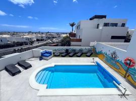 Casa Vedas - 3 bedroom villa with private pool, cabaña o casa de campo en Puerto del Carmen