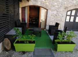 Gîte des papillons du vercors, hotel v destinaci Bouvante-Haut
