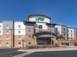 Holiday Inn Express & Suites Englewood - Denver South, an IHG Hotel, hotel a prop de Aeroport de Centennial - APA, 