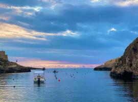 Best Of Xlendi SeaFront Apartments, hôtel à Xlendi