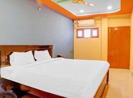 Flagship Veda Residency, hotel in Warangal