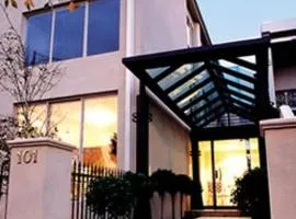 Knightsbridge Apartments