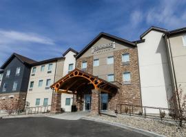 Staybridge Suites - Dawson Creek by IHG, hotel v destinaci Dawson Creek
