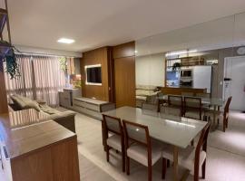 Luxuoso apartamento mobiliado, hotel em Criciúma