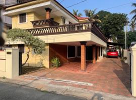 Spacious 3bhk home (villa) in Kochi, hotel in Cochin