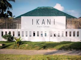 Ikani Surf Resort, hotell med parkering i Pagudpud