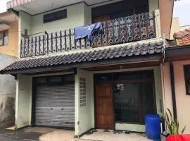 OYO 93846 Gerlong Homestay