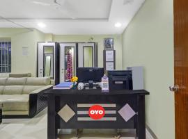 OYO Ruby Grand Inn Nallagandla: Lingampalli şehrinde bir otel