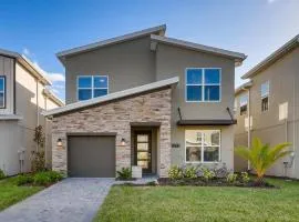 2773 BD - 5Bd Home with Private Pool 14 Guests