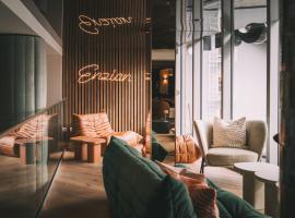 Hotel Enzian - Adults Only – hotel w mieście Obertauern