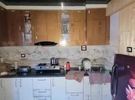 POP Home Zohan Homestay, apartment in Jammu