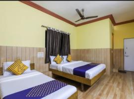 Apsara Guest House, hotel in Ahmedabad