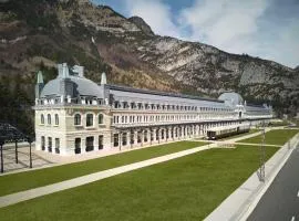 Canfranc Estación, a Royal Hideaway Hotel - Gran Lujo