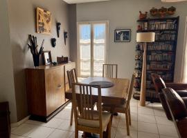 GuestReady - Vintage African Apt near La Rochelle, hotel em Périgny