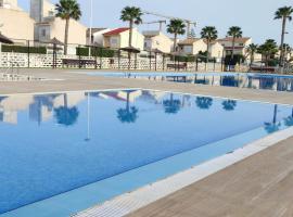 Lovely Holiday Home Santa Pola,Gran Alacant, khách sạn ở Gran Alacant