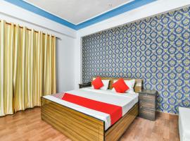 Collection O Hotel Vijay Inn Near Gomti Riverfront Park、ラクナウ、Gomti Nagarのホテル