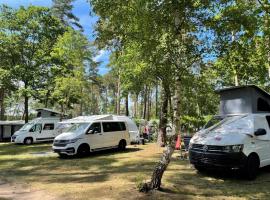 KnatterCamping Zeltplatz, leirintäalue kohteessa Bantikow