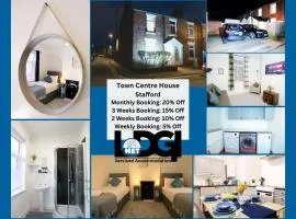 Town Centre House with parking, Wi-Fi