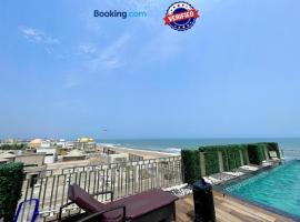 Hotel TBS ! PURI all-rooms-sea-view fully-air-conditioned-hotel with-lift-and-parking-facility breakfast-included, отель в Пури