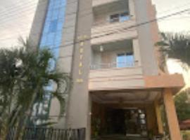 Hotel Royal Inn Tripura, hotell i Rādhākishorepur