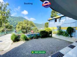 CENTRAL HOTEL by RB group Mall Road-prime-location in-front-of-naini-lake hygiene-and-spacious-room, hotell i Nainital