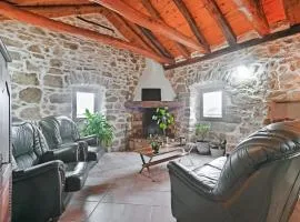 4 Bedroom Beautiful Home In Bordezac