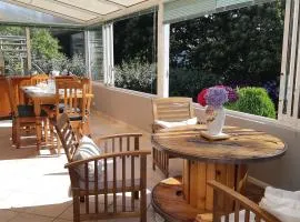Maison avec Jardin, Véranda, WIFI, à 2 km du Port de Perros-Guirec, St Quay-Perros - FR-1-368-313