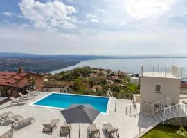 Gorgeous Apartment In Bregi With Wifi