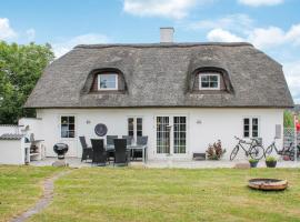 Beautiful Home In Vestervig With Kitchen, hytte i Vestervig