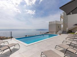 Amazing Apartment In Bregi With House Sea View, hotel in Breza