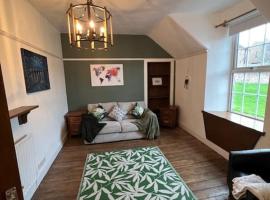The Mews Holiday Let, apartemen di Tillicoultry