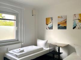 Craftsmen´s Comfort - Apartment by Comfort Housing, hotel económico em Falkensee