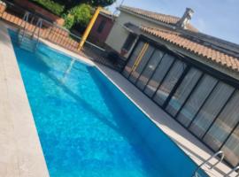 Casa Villa Ladi โรงแรมในUmbrete