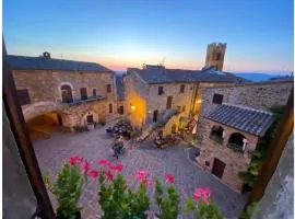 Zauber und Luxus im Turm in einem der schönsten Dörfer der Toskana