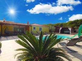Ferienhaus mit Privatpool für 8 Personen ca 130 qm in Loborika, Istrien Südküste von Istrien, holiday home in Loborika