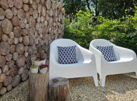 O'Blanche, Viroinval Treignes, Hotel in Treignes