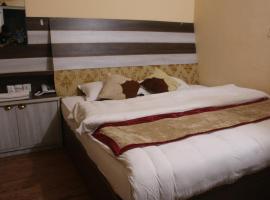 Hotel Opera deluxe, hotell i Bharatpur