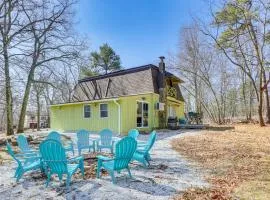 Bushkill Villa with Game Room, Sauna and Pool Access!