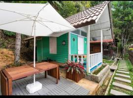 Hillside cottage chalet studio, hotel in Tanah Rata