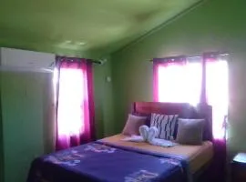 Cheerful 2-Bedroom Home in Falmouth Garden