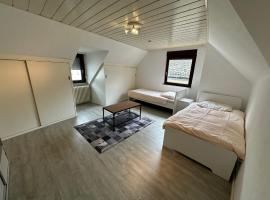 Guest room - Monteurzimmer im Kestert (56348), cheap hotel in Kestert