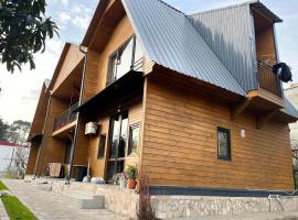 Eco house Sunshine, cabaña o casa de campo en Kobuleti