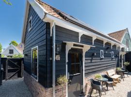 Luxury Chalets Monnickendam, hotel en Monnickendam