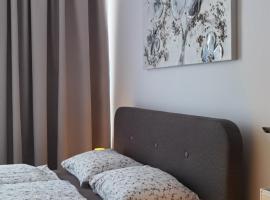 Urban Sunset Apartment, holiday rental in Sibiu